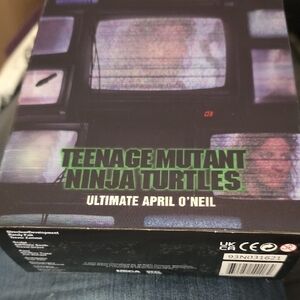 Teenage Mutant Ninja Turtles Ultimate April O'Neil Figure